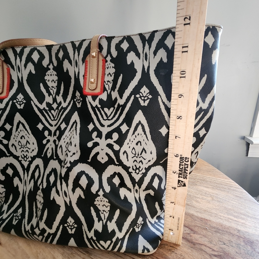 Stella and Dot La Totale Hello Sunshine Ikat Zipper Tote - Picture 11 of 16